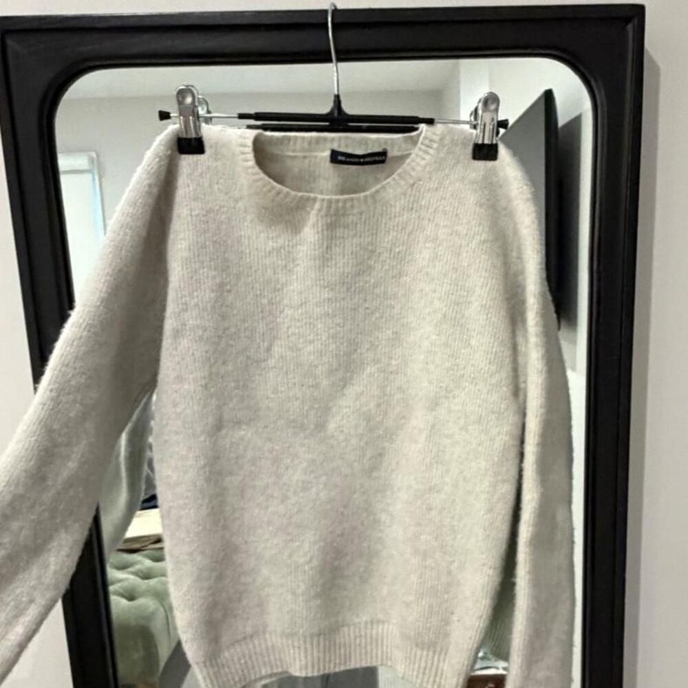 Brandy-melville Women's White and Cream Jumper